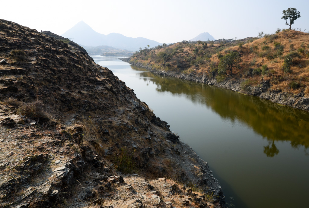 a rocky Rajasthan landscape.