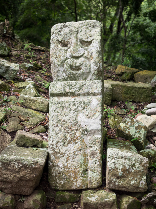 Smiling stela at Copan Ruins, Honduras. GreatDistances / Matt Wicks
