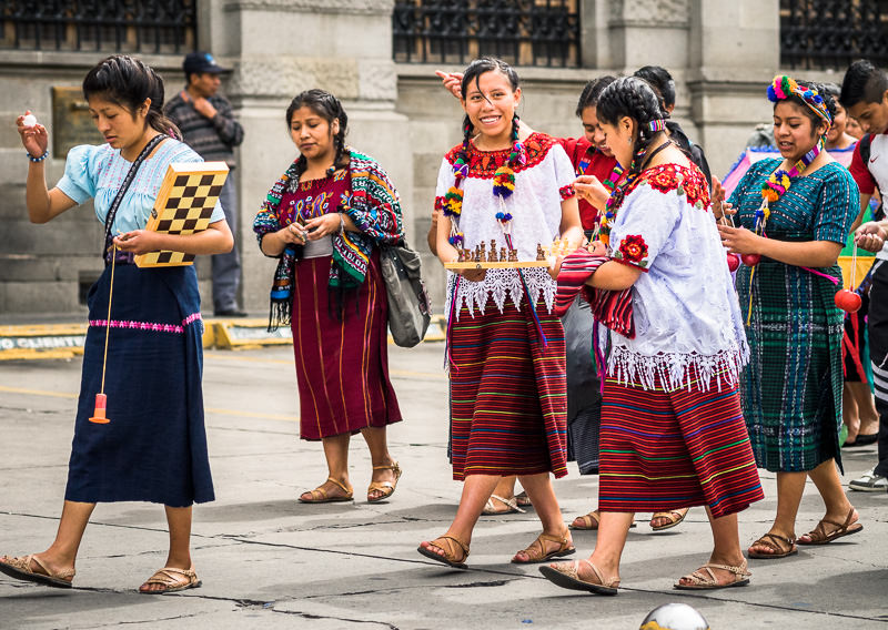 Girls in a Guatemalan independence parade. Guatemalan Independence & Xela Feria 2014 - GreatDistances / Matt Wicks
